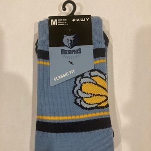 Memphis Grizzlies youth socks.
